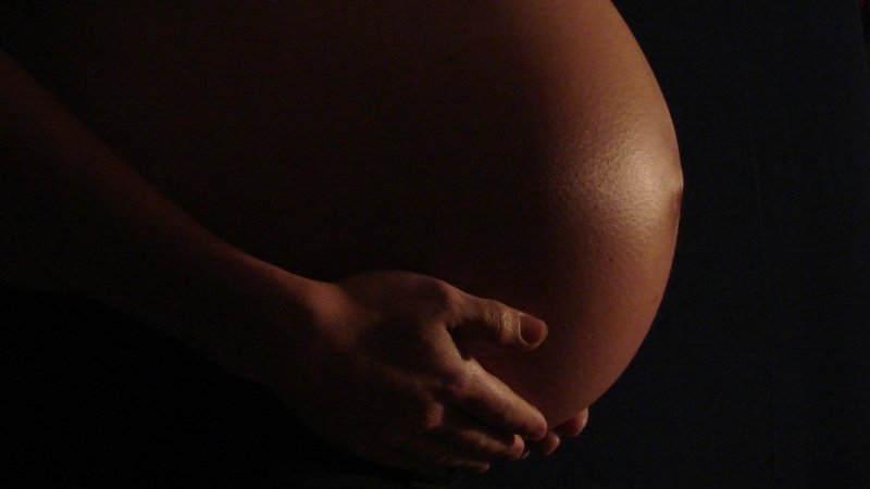 В Минздраве поддержали законпроект о регистрации детей от суррогатных матерей