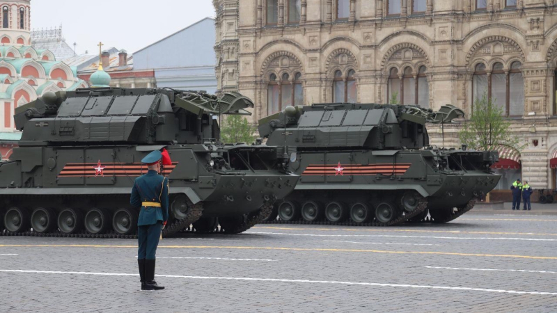 Путин подвел итоги прошедшего в Москве парада Победы
