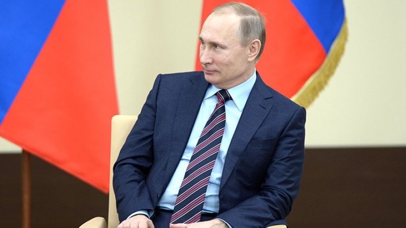 Главы Белоруссии и Киргизии поздравили Путина с Днем России