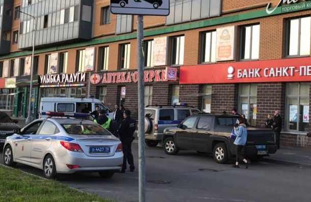 Грабители в масках напали на банк в Девяткине