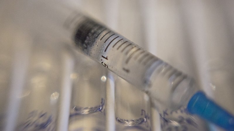 Около тысячи человек сделали прививки от гепатита А в Иркутской области