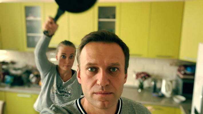 Дебиловатый адвокат разрушил легенду Навального о «пожертвованиях» ФБК
