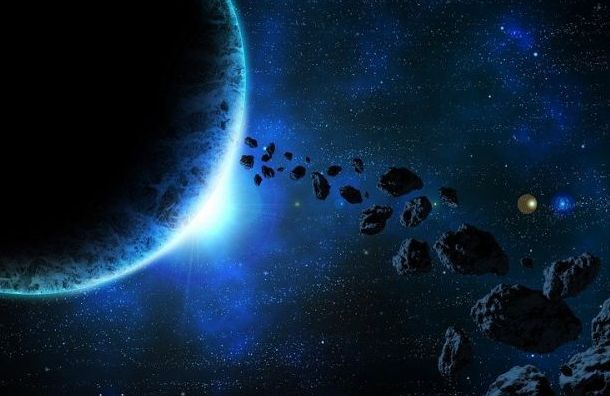 Два опасных астероида заметили около Земли